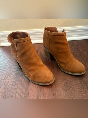 Cognac Suede Cutout Ankle Booties Block Heel Women's Size 7 Western Boho